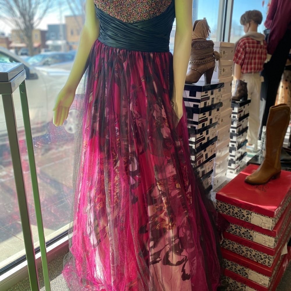 14 Wink Prom Pink Blk Princess gown - Picture 7 of 7